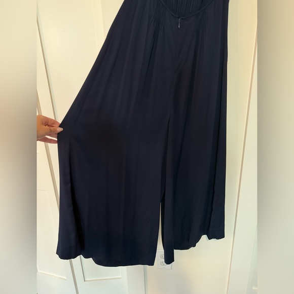DIANE VON FURSTENBERG Tatianna Jumpsuit in Navy Halter Silk Open Back Size 6 - Picture 12 of 17